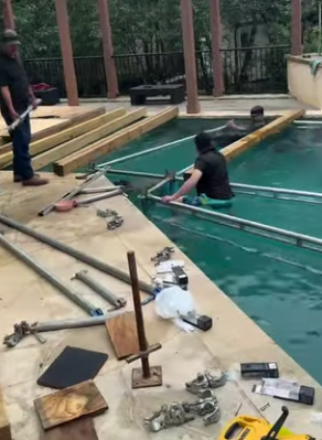 Renovasi Kolam Renang